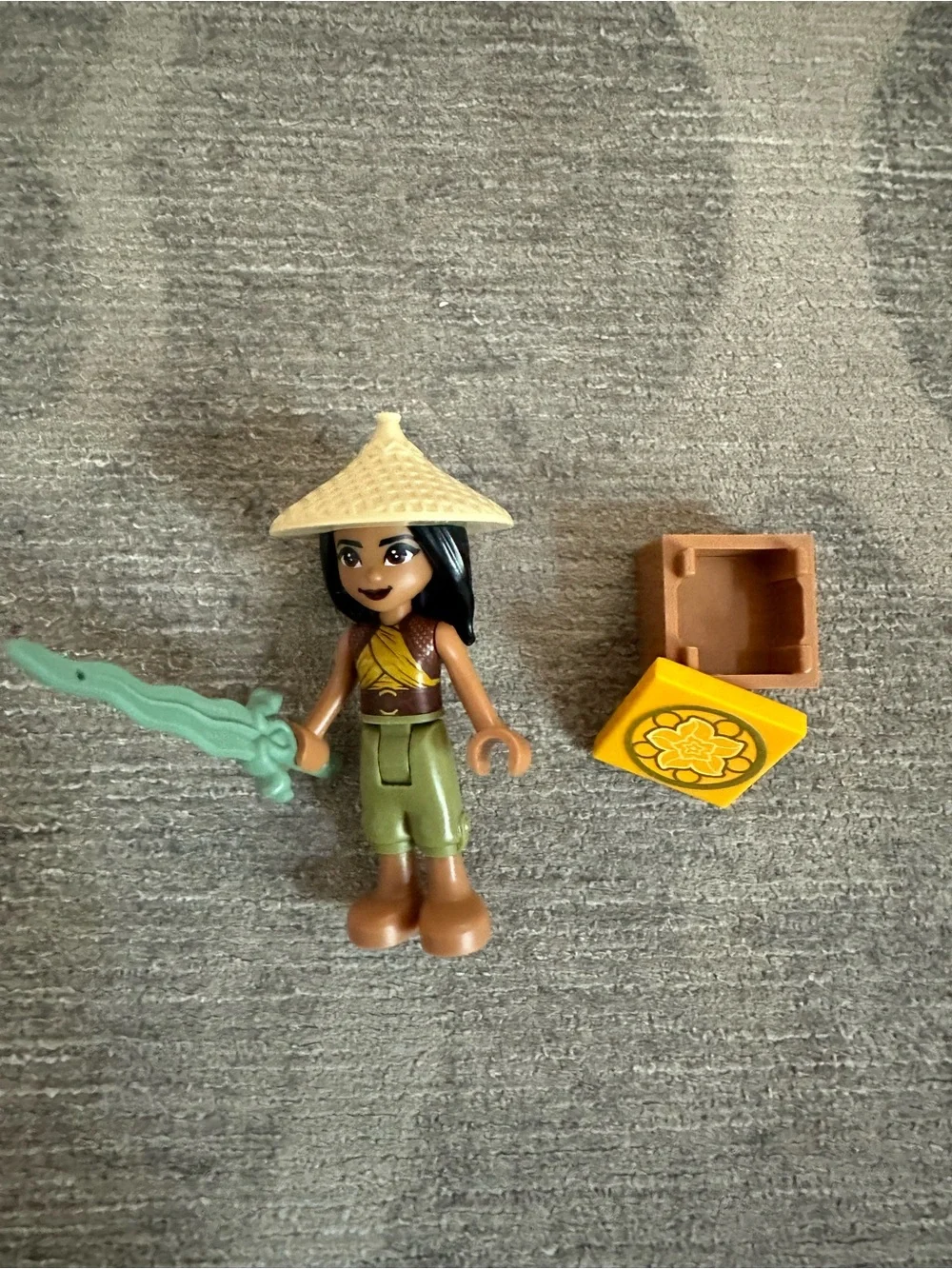 LEGO Disney Raya & Sisu Dragon (43184) building set